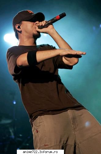 meu e mike cel mai e preferatul meu..dar si chester e chiar nice...dar dupa mike sunt  :nebun: ..